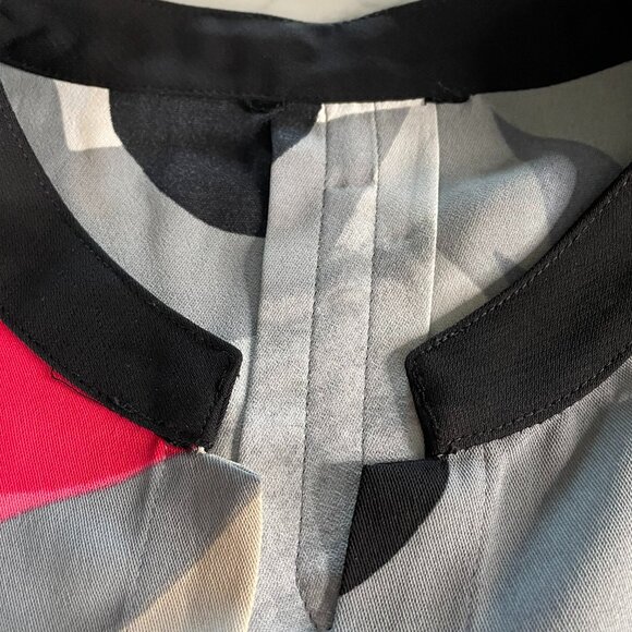 Abstract Tunic Black Pink Red White Tan Gray Sleeveless - Picture 14 of 16